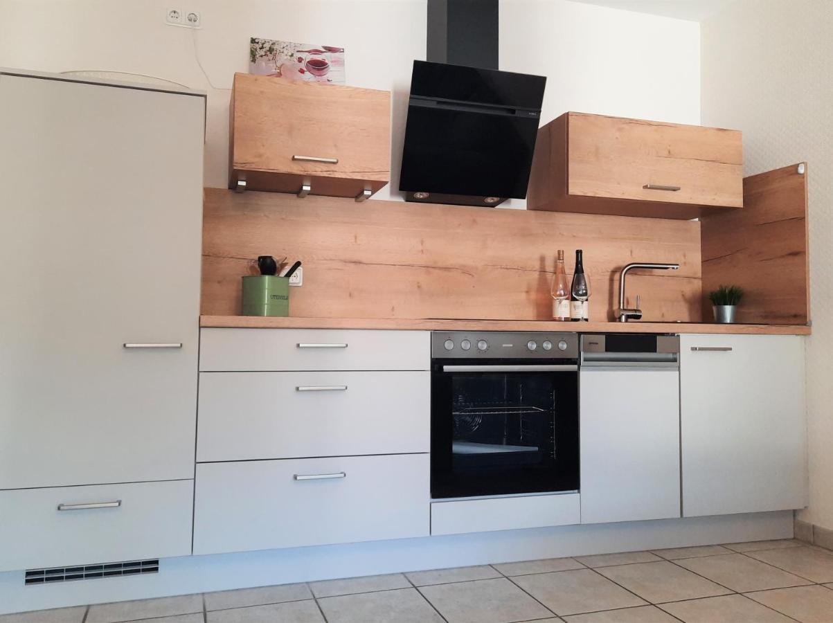 Apartment In Spay Smile Zell-Merl Mosel Exterior foto